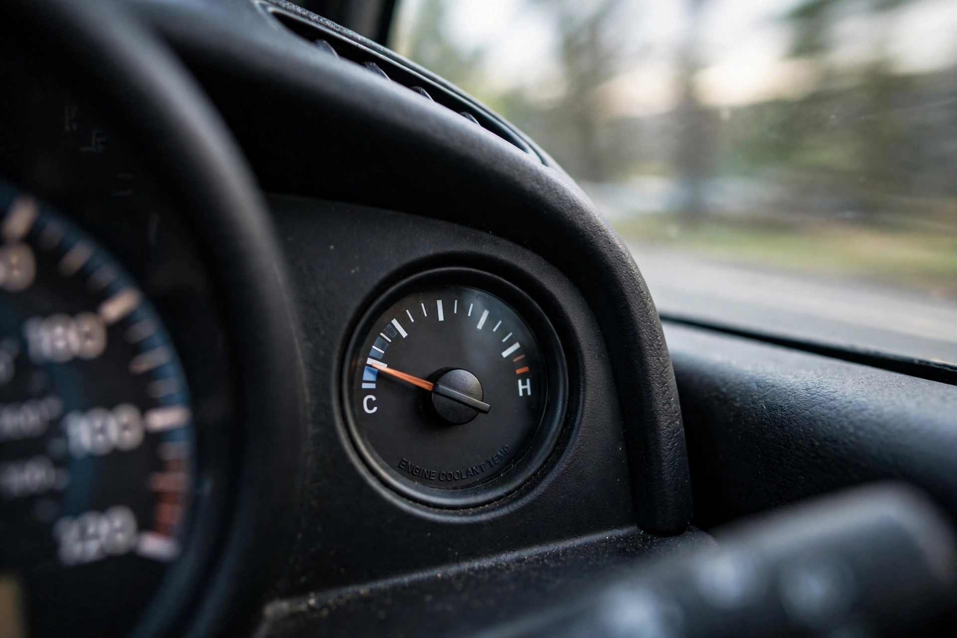 Temperature gauge sitting near cold