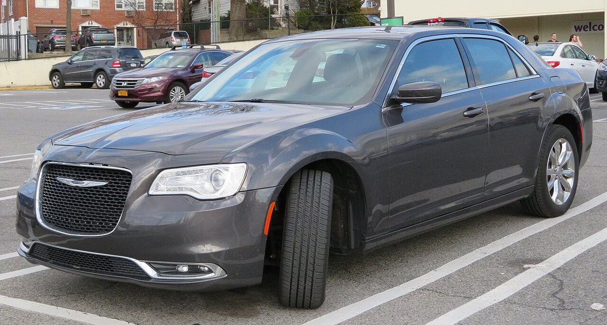 Chrysler 300 2015-2023