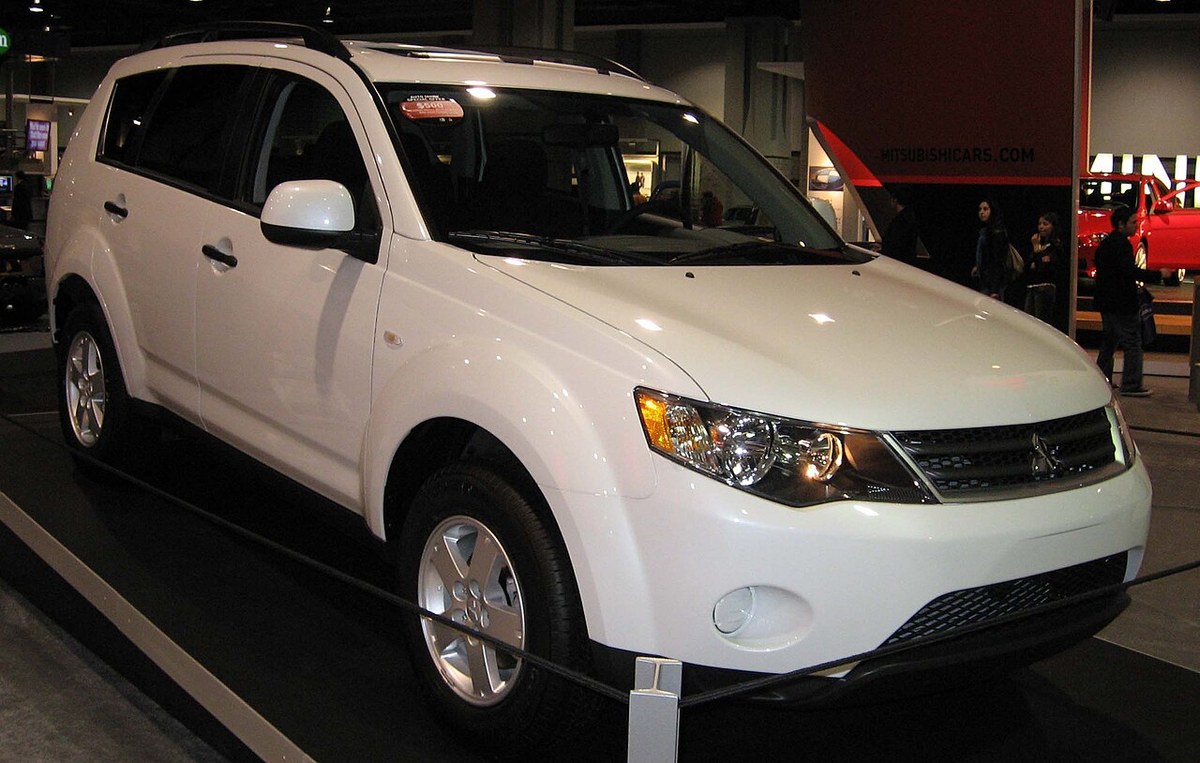 Mitsubishi Outlander 2007-2013