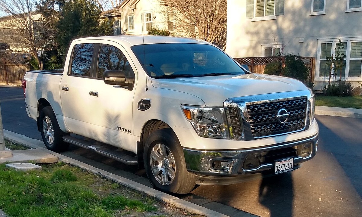 Nissan Titan 2017-2023